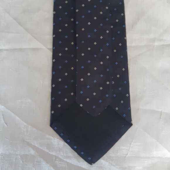 Hugo Boss Men's Silk Tie Navy w/ White & Light Blue Squares - Picture 5 of 11